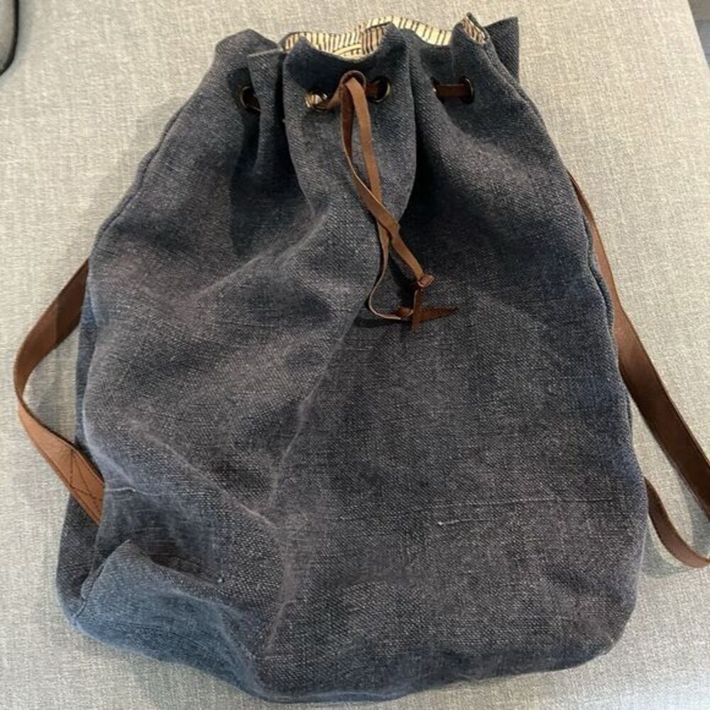 Roost Blue Woven Drawstring Backpack Brown Leather Straps Striped Lining Perfect